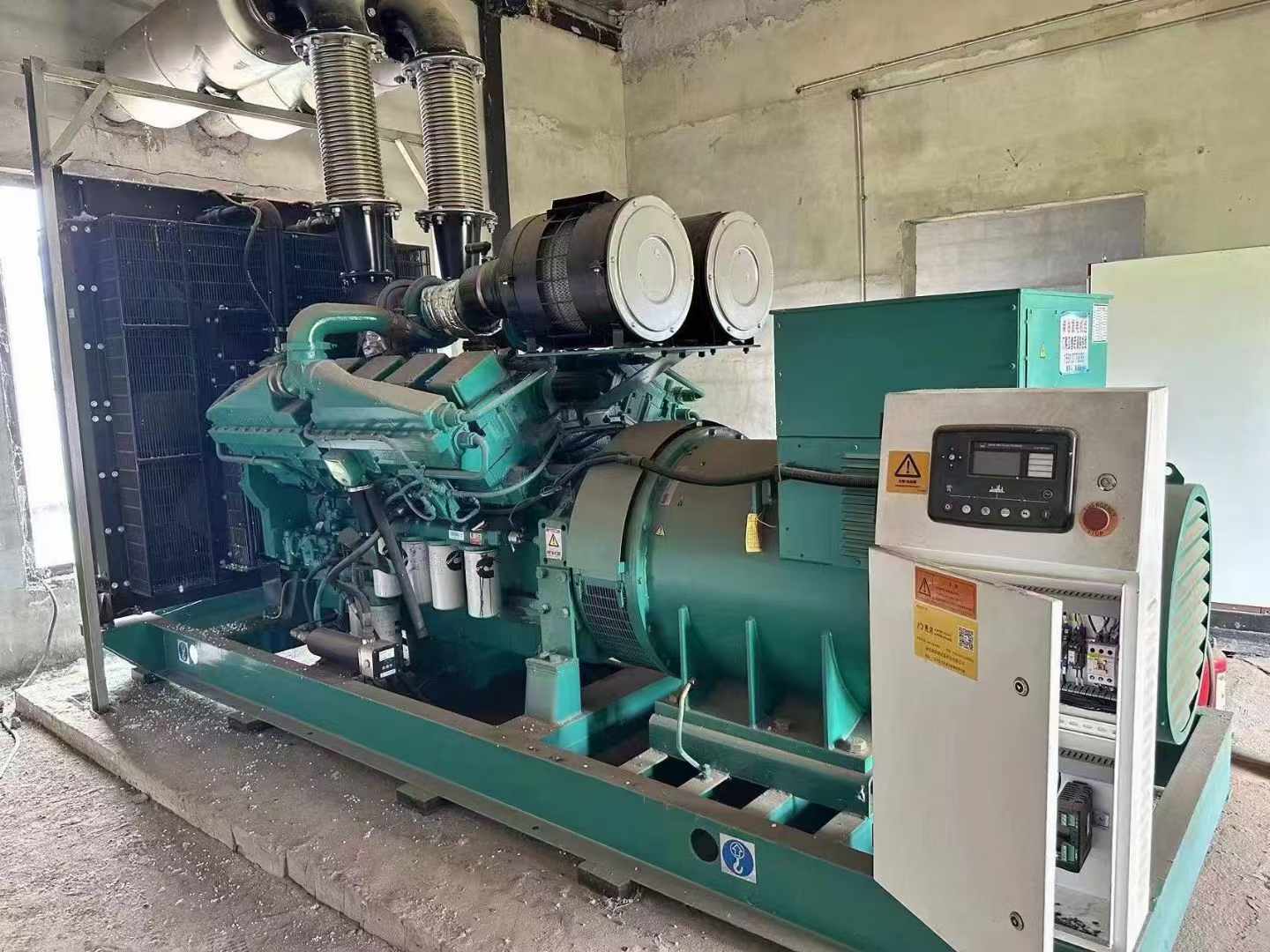 武汉无功补偿装置的性能评估需要考虑哪些因素？